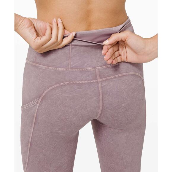 LULULEMON Fast and Free Tight II 25" Ice Dye Size 2 Ice Wash Violet Verbena - Picture 4 of 9